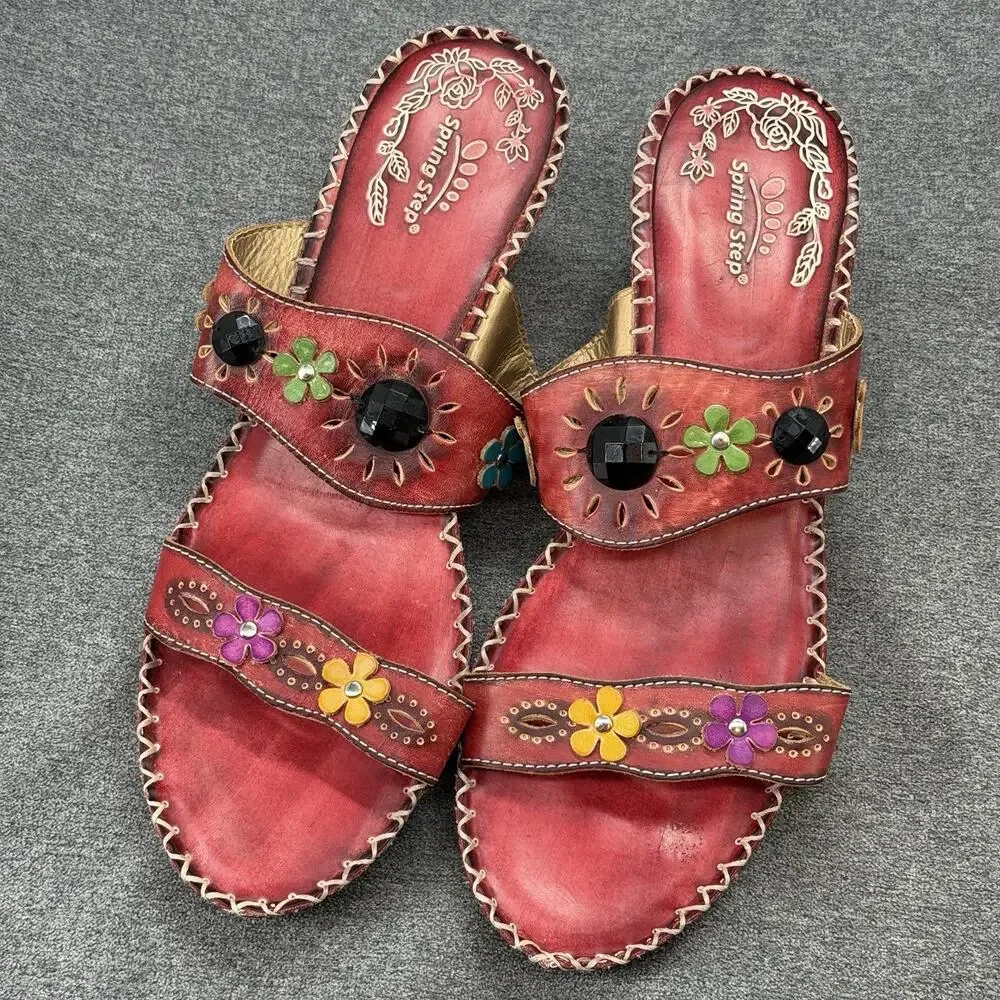 Spring Step Red Leather Floral Wedge Sandals Size 42 Beaded Applique D-Via-R